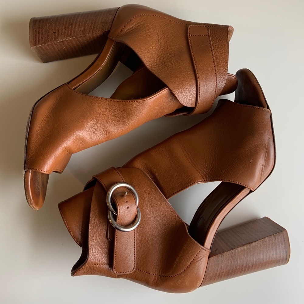 Chloe Millie Peep Toe Buckle Stacked Heel Sandal - Picture 7 of 14